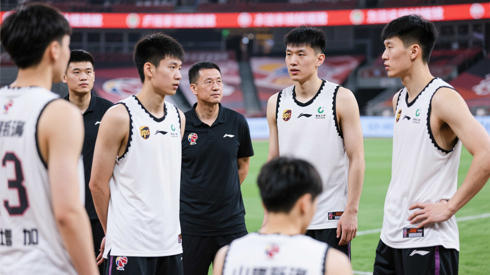 一年一度的 一年一度的